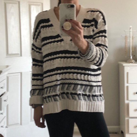 Universal Thread from Target sweater - Picture 5 of 5